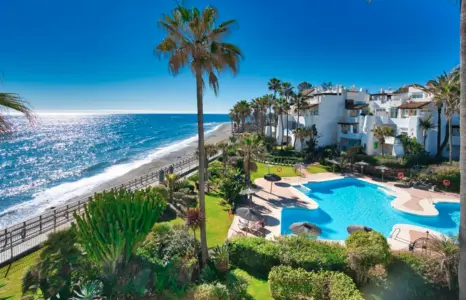 161 m² apartment for sale in Puerto Banús